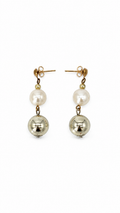ARETES PLASTIFICADOS DORADOS Y BLANCOS