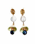 ARETES COLGANTES DE PERLA CON CONCHA DORADA Y PERLA AZUL
