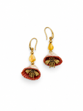 ARETES DE CONCHA ROJA CON ABEJITAS