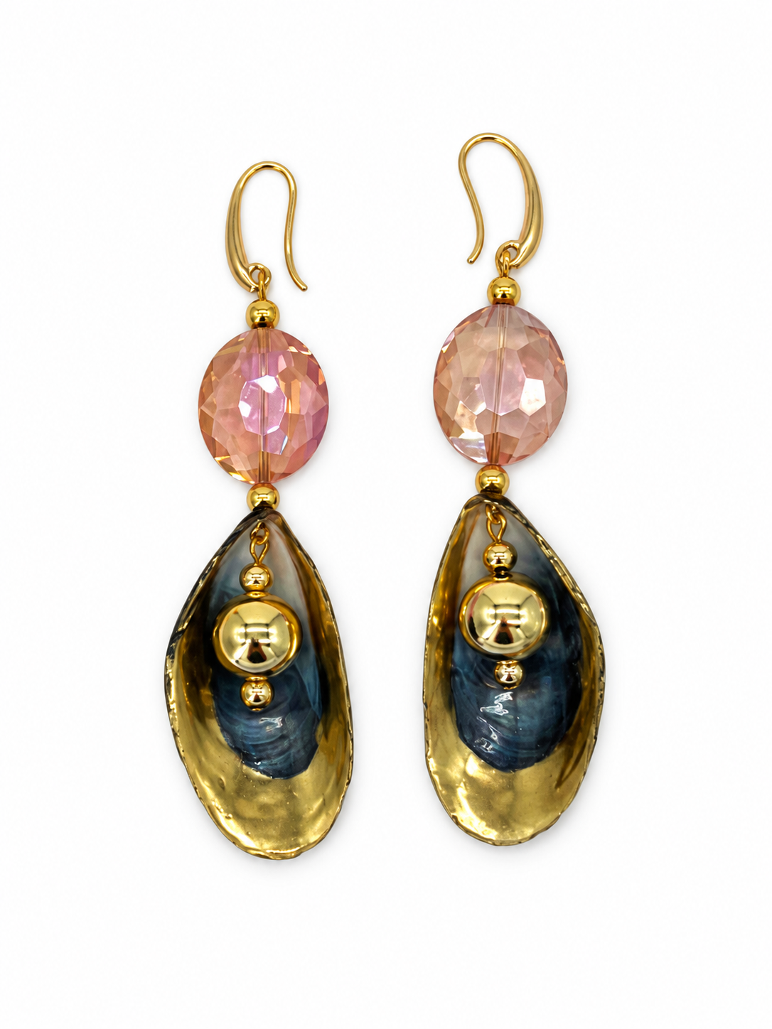 ARETES DE MEJILLÓN DORADOS CON CRISTAL ROSA MEDIANO