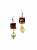 ARETES DE CUADRO CAFÉ CON CRISTAL AMARILLO