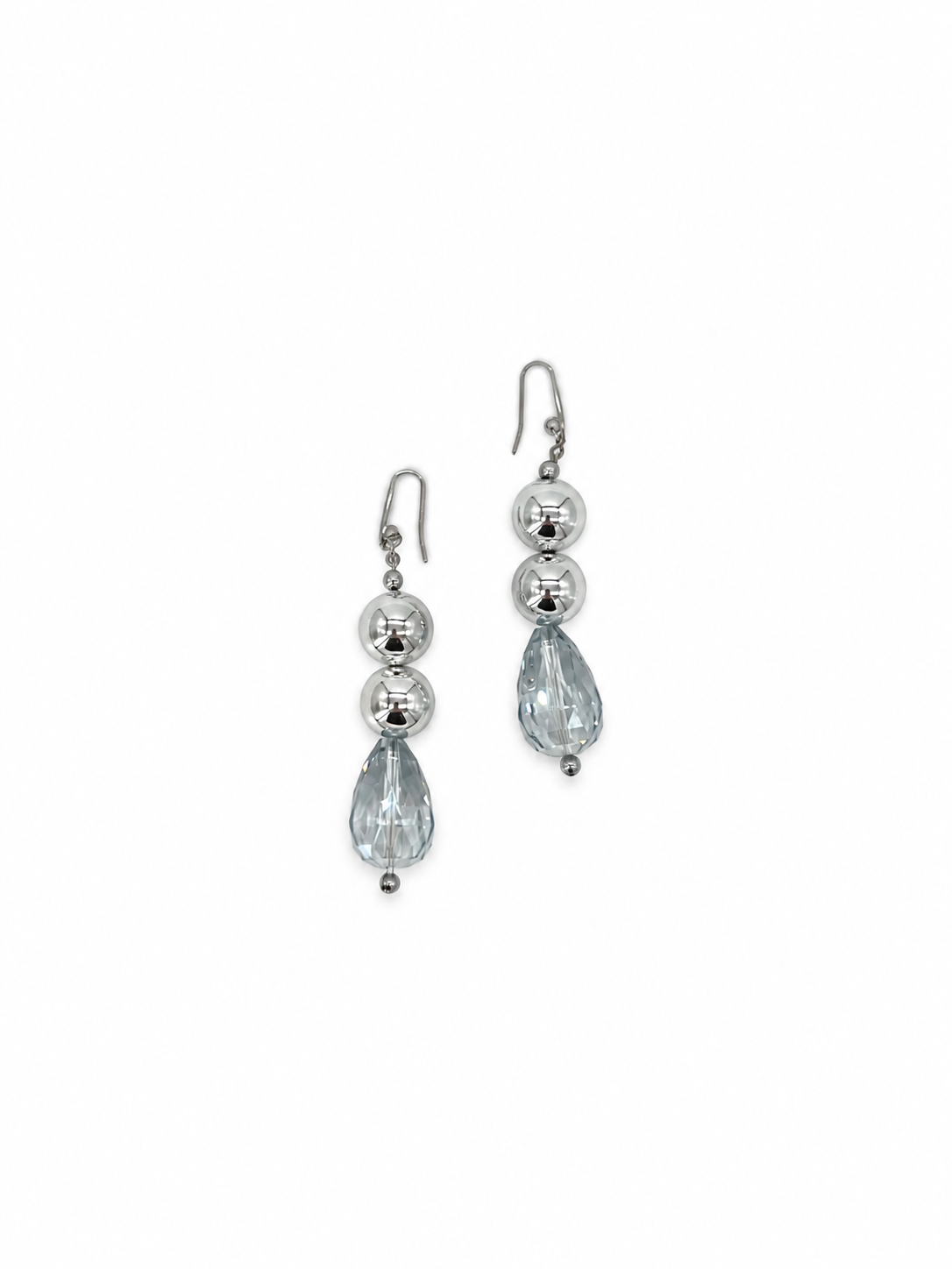 ARETES GOTA DE CRISTAL CON PLASTIPERLA DOBLE PLATEADA