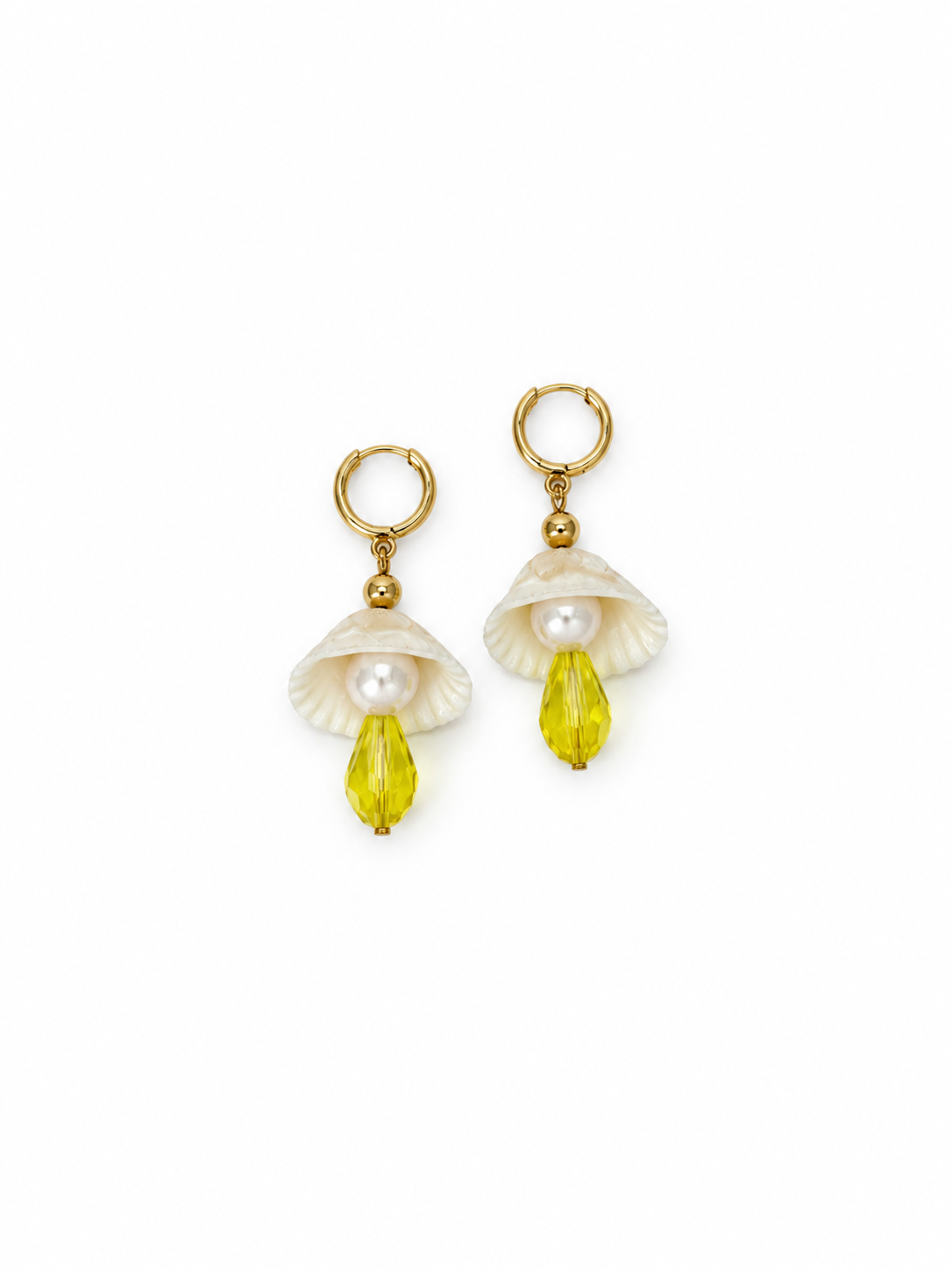 ARETES DE CONCHA Y CRISTAL AMARILLO