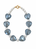 COLLAR DE CRISTAL DE CORAZÓN GRIS CRISTALINO Y PLASTI PERLA BLANCA